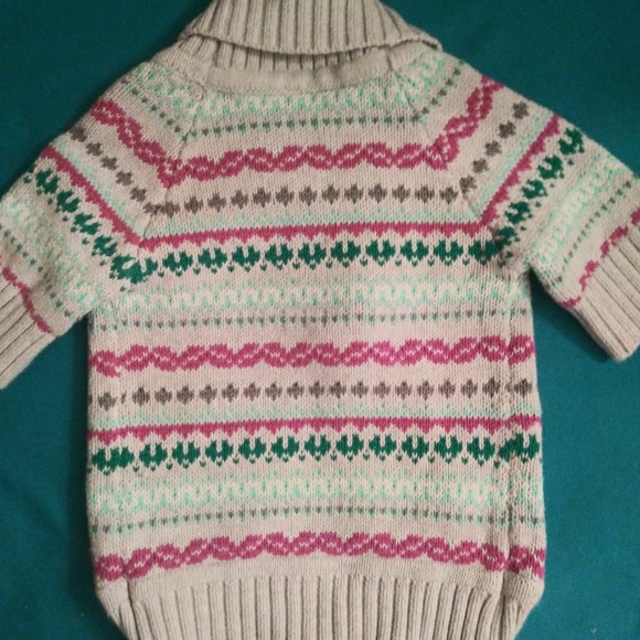 Adorable Osh Kosh Sweater - Picture 7 of 8